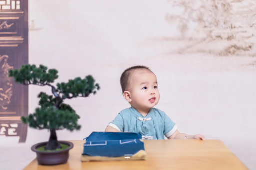 东明月子里宝宝湿疹怎么办